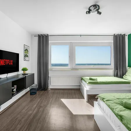 Modern At Hbf Station 17th Floor Cityview 4 Beds Full Kitchen * Brunszwik