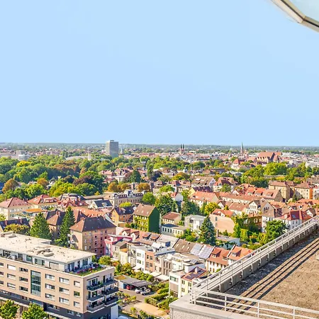 Apartament Modern At Hbf Station 17th Floor Cityview 4 Beds Full Kitchen *