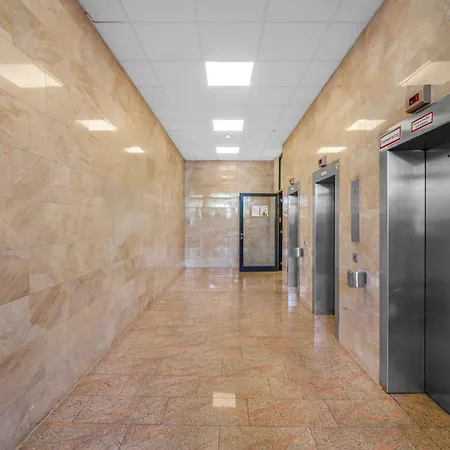 Daire Modern At Hbf Station 17th Floor Cityview 4 Beds Full Kitchen *